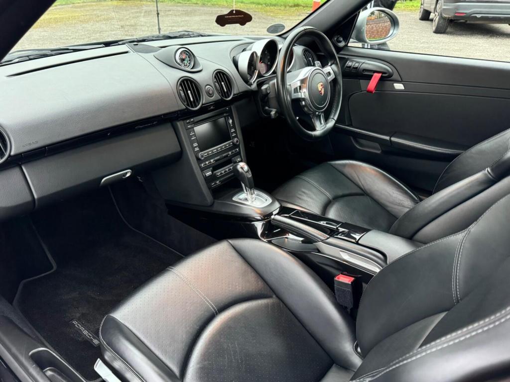 PORSCHE CAYMAN