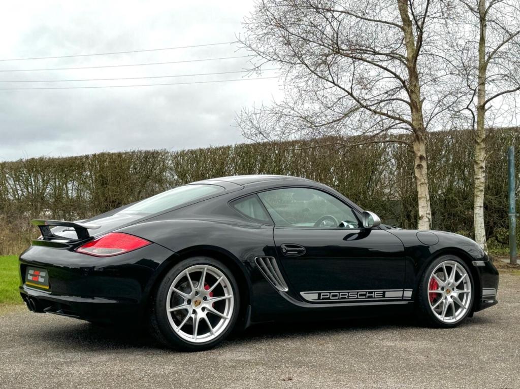 PORSCHE CAYMAN