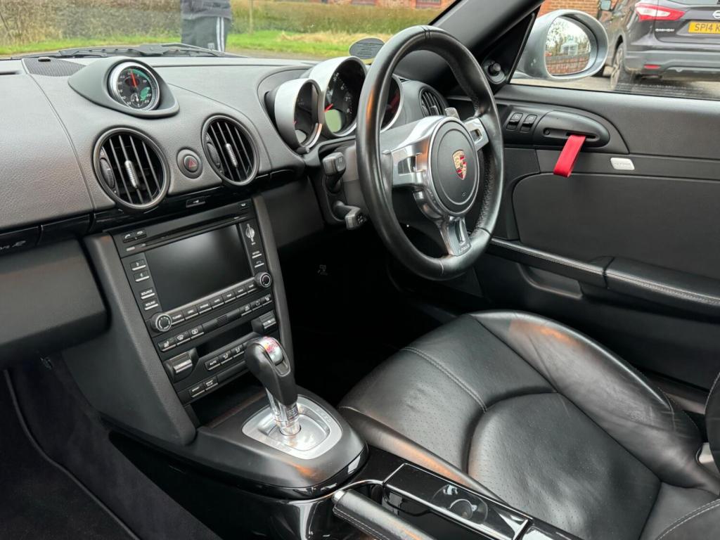 PORSCHE CAYMAN