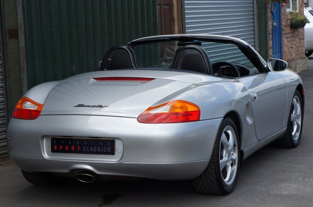 PORSCHE BOXSTER