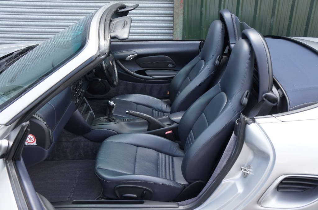 PORSCHE BOXSTER