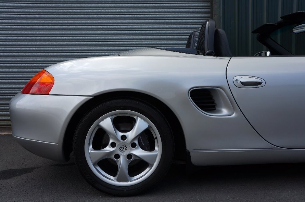 PORSCHE BOXSTER