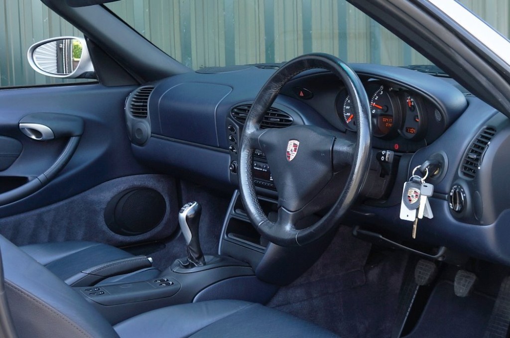 PORSCHE BOXSTER