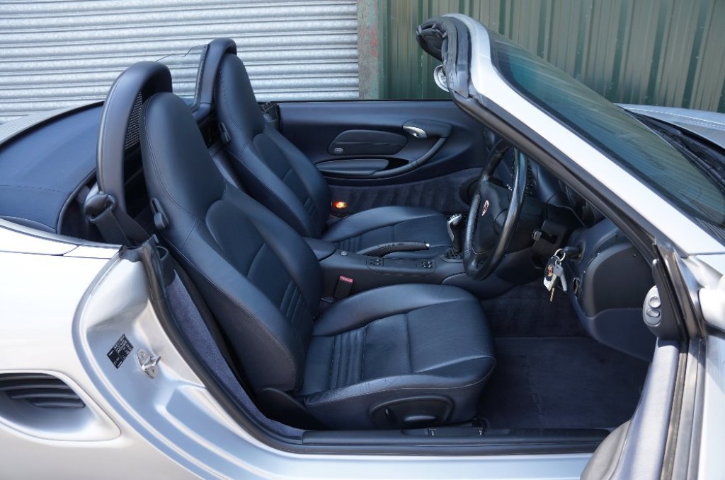 PORSCHE BOXSTER