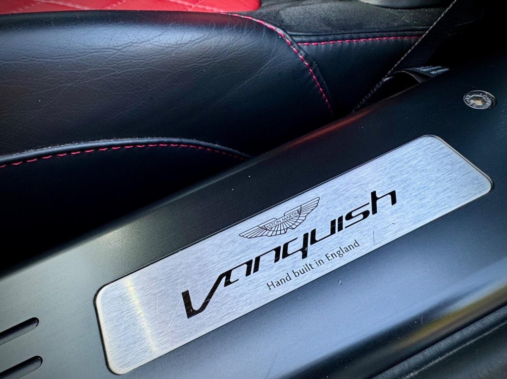 ASTON MARTIN VANQUISH