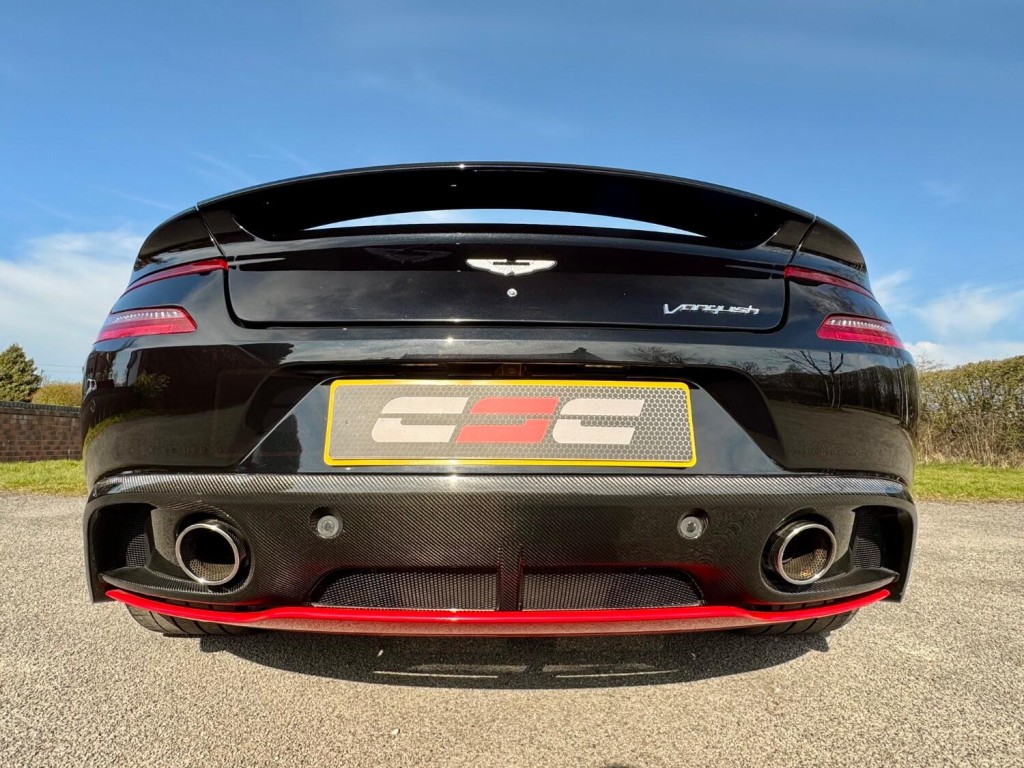 ASTON MARTIN VANQUISH