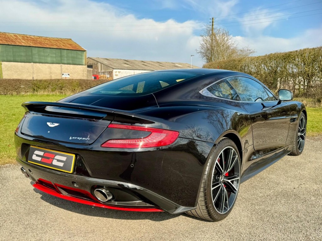 ASTON MARTIN VANQUISH