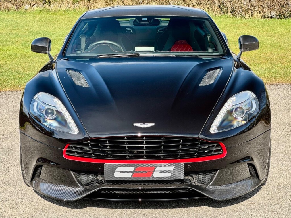 ASTON MARTIN VANQUISH
