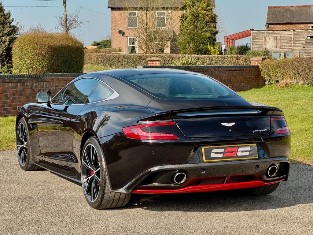 ASTON MARTIN VANQUISH