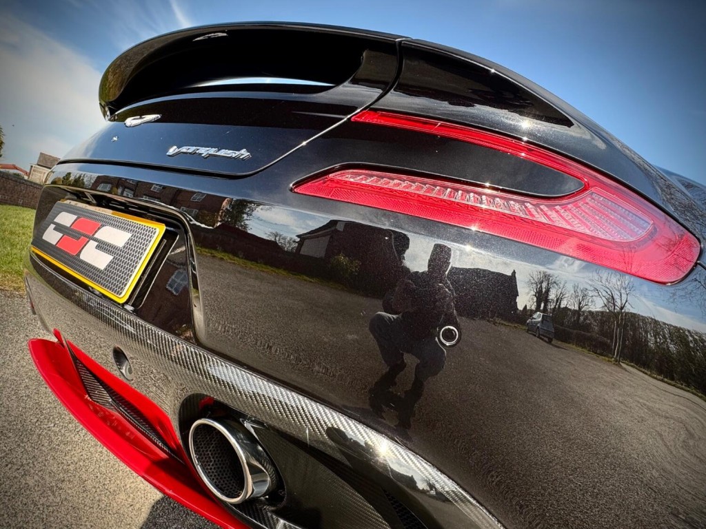 ASTON MARTIN VANQUISH