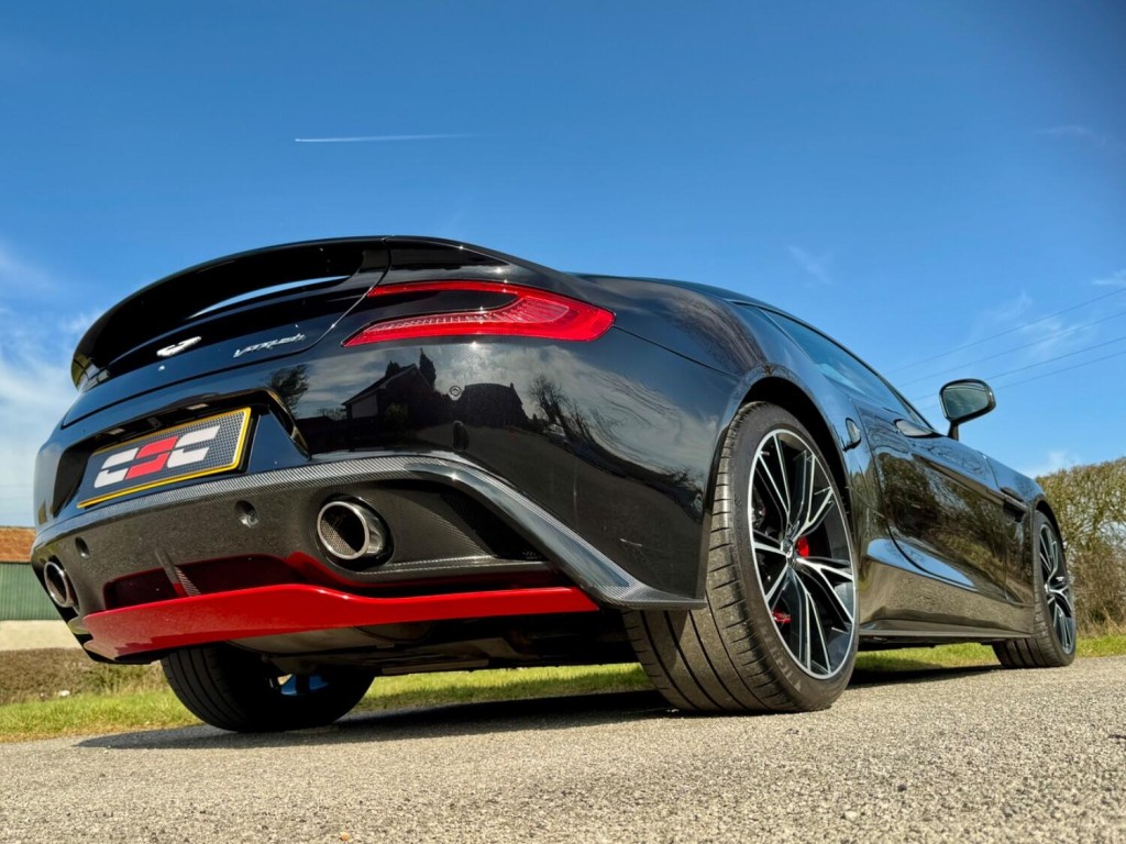 ASTON MARTIN VANQUISH