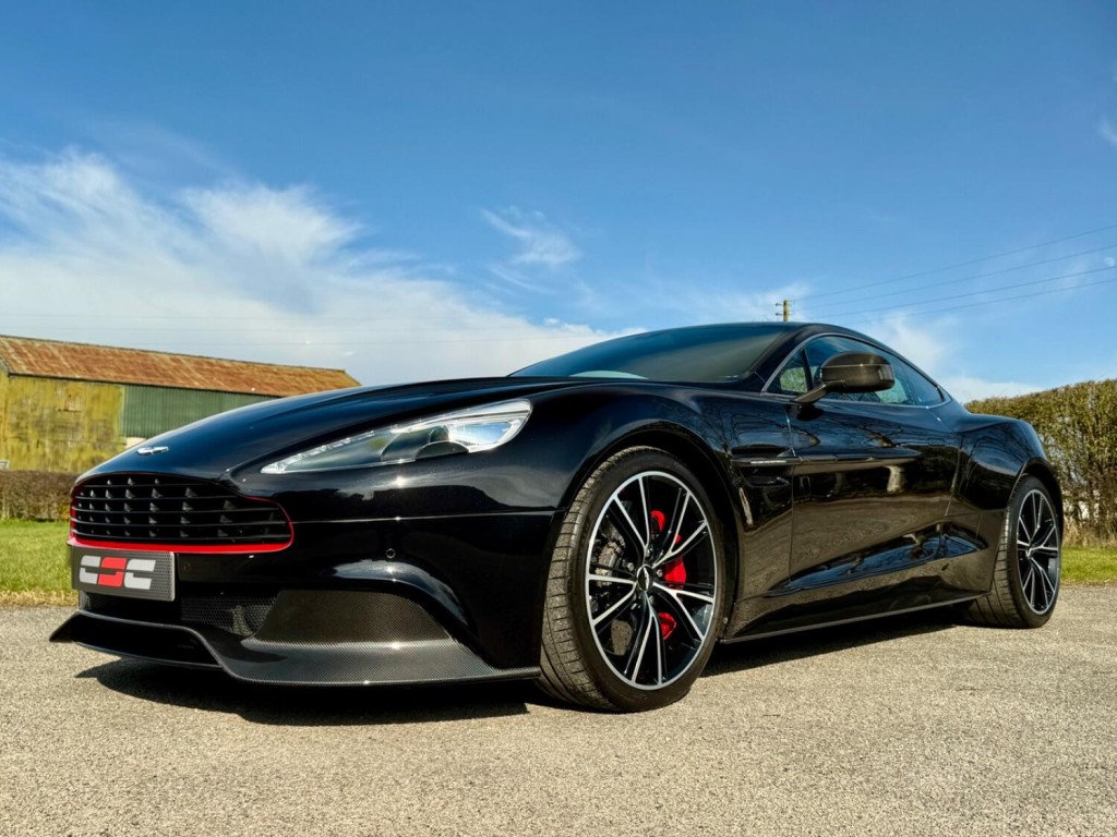 ASTON MARTIN VANQUISH
