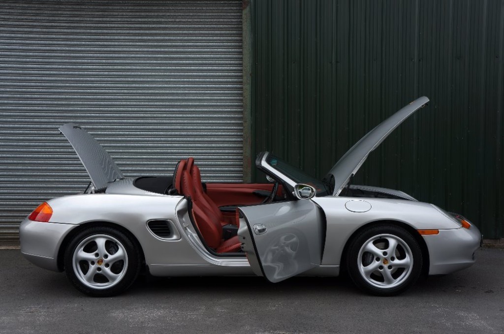 PORSCHE BOXSTER