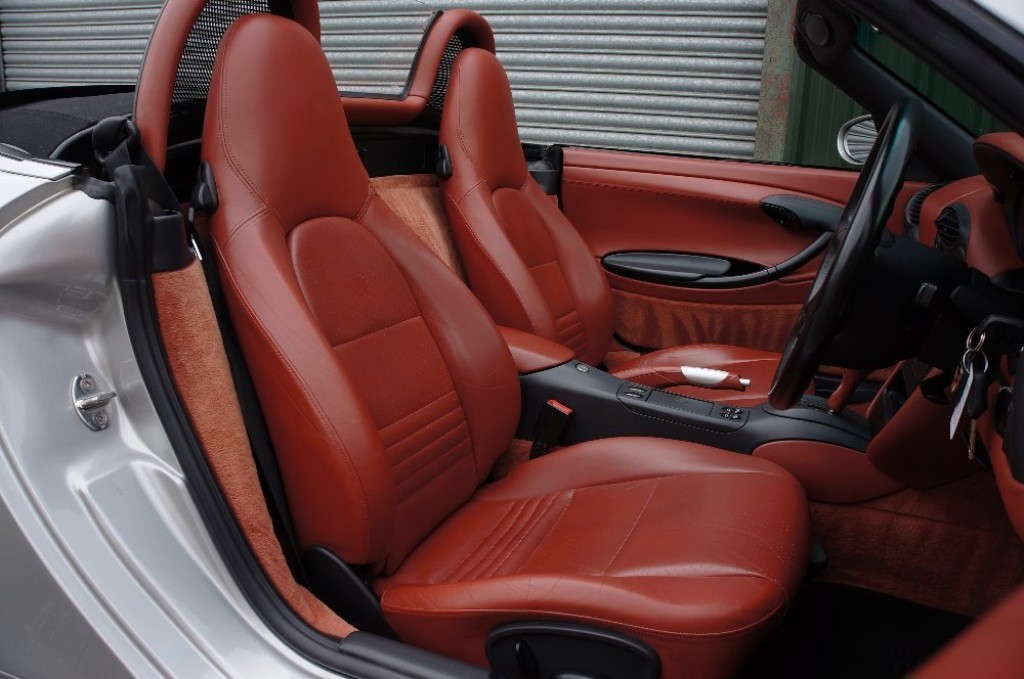 PORSCHE BOXSTER