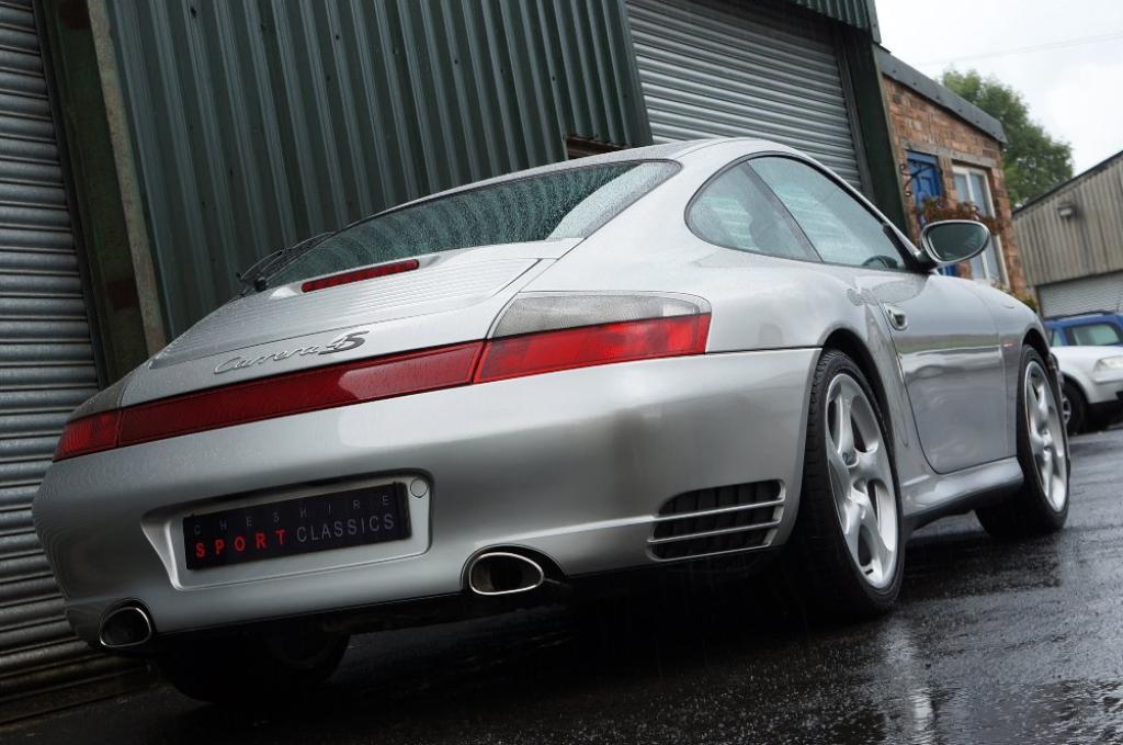PORSCHE 911 MK 996