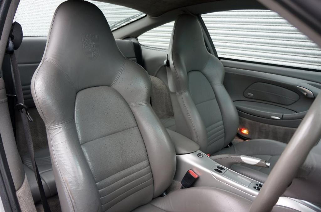 PORSCHE 911 MK 996