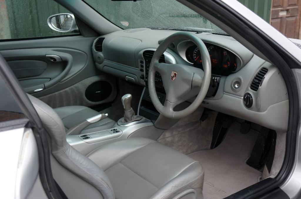 PORSCHE 911 MK 996