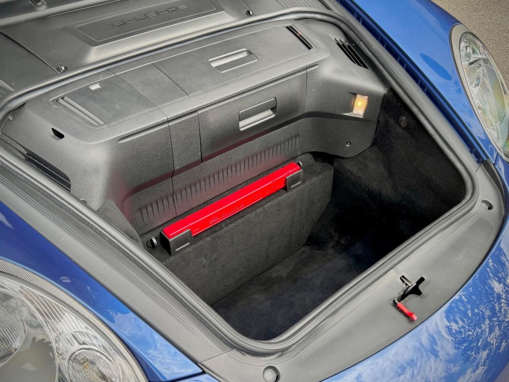 PORSCHE BOXSTER
