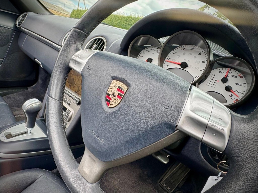 PORSCHE BOXSTER