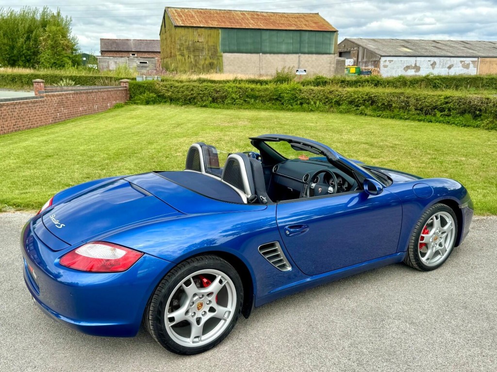 PORSCHE BOXSTER