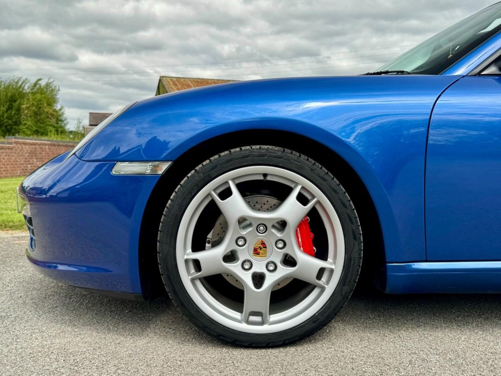 PORSCHE BOXSTER