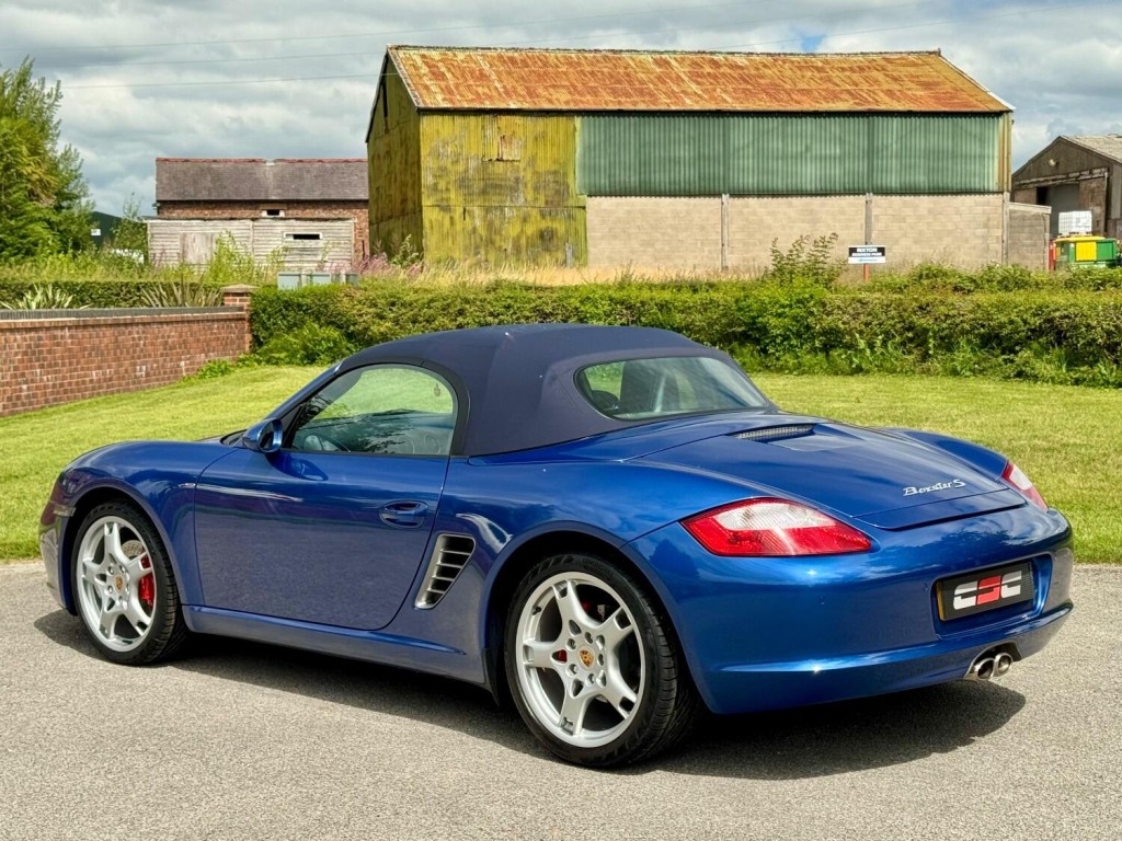 PORSCHE BOXSTER