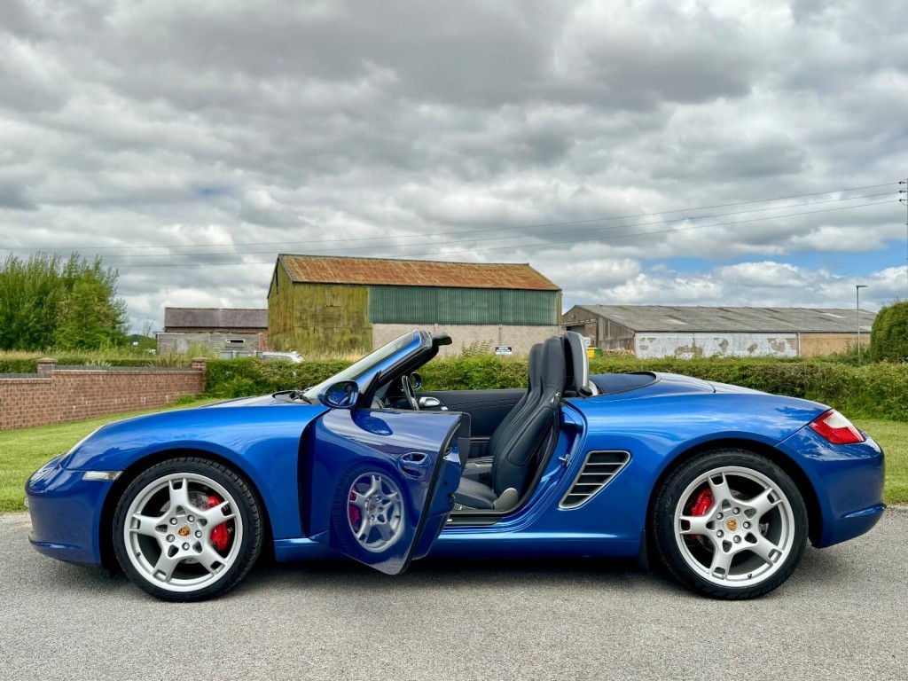 PORSCHE BOXSTER