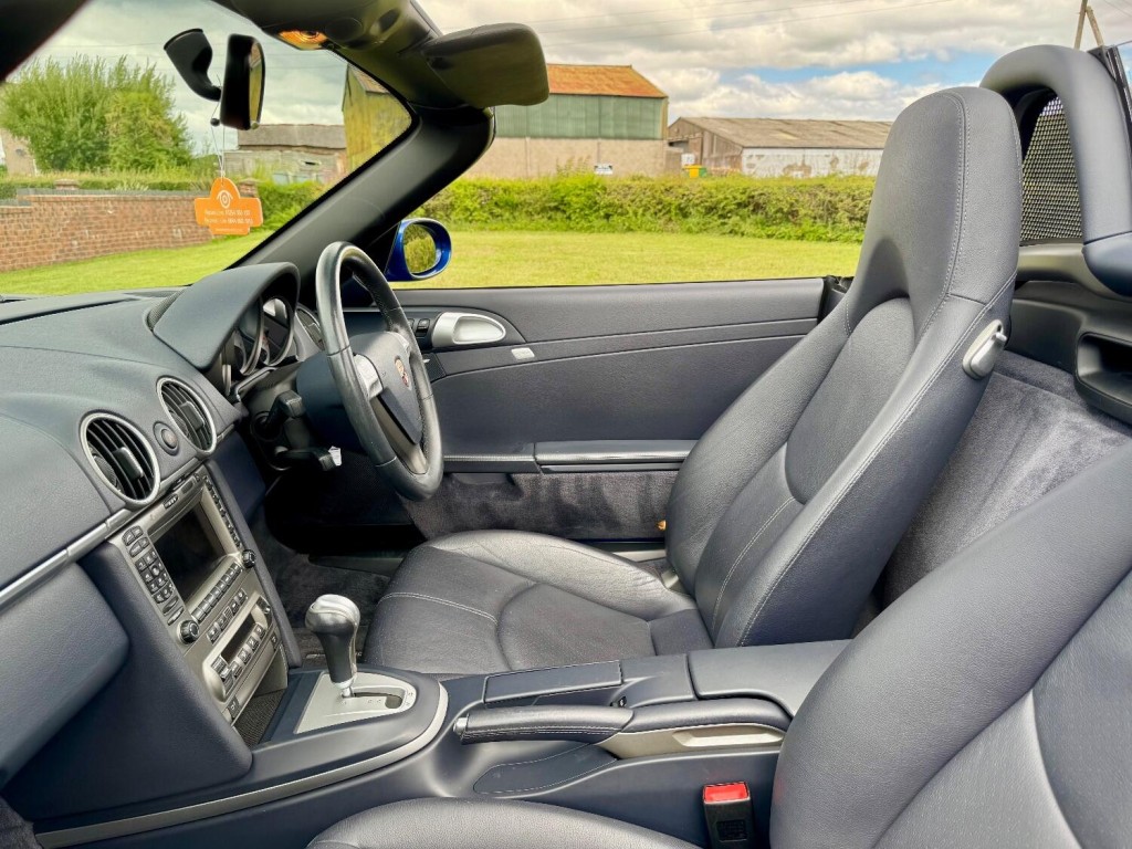 PORSCHE BOXSTER