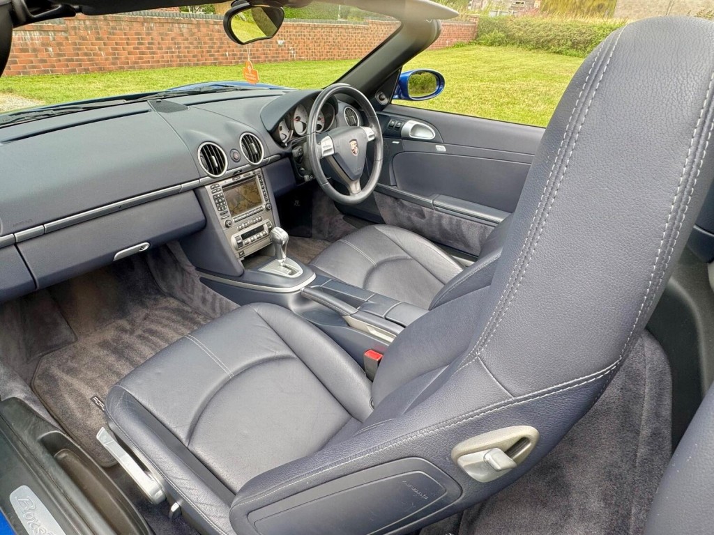 PORSCHE BOXSTER