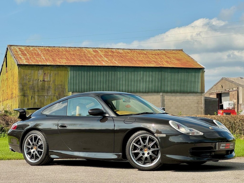 PORSCHE 911