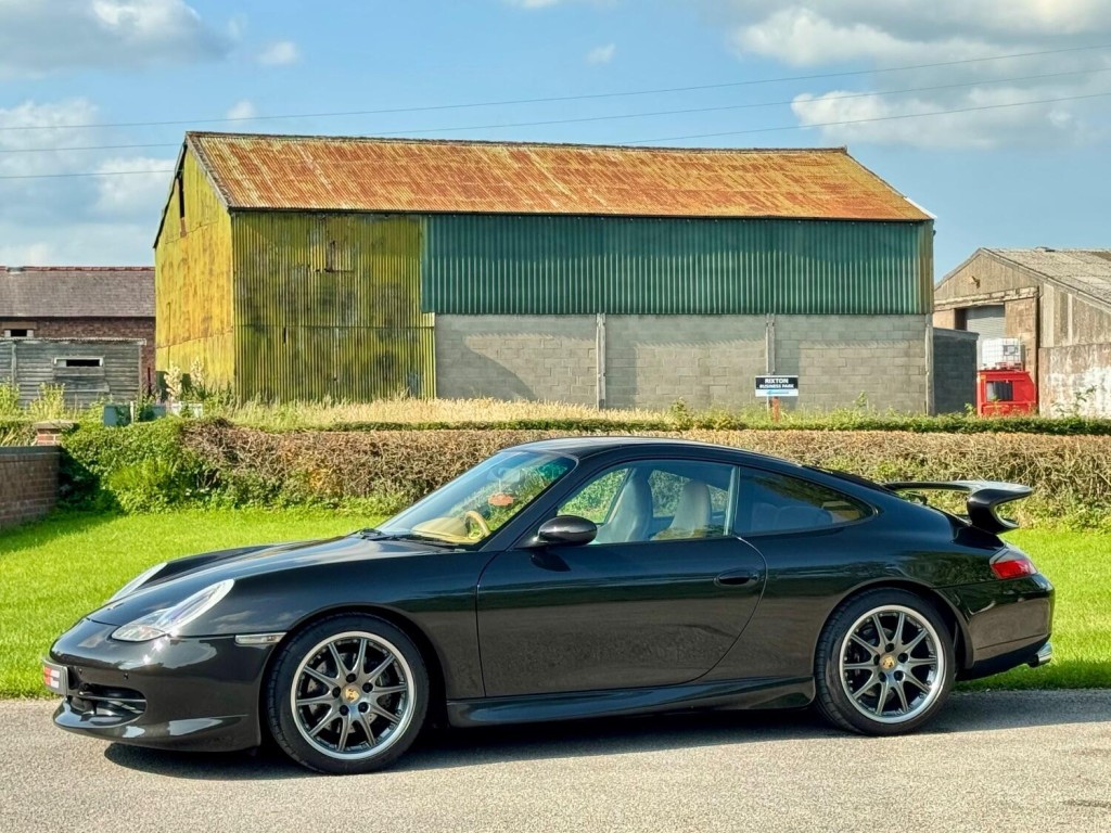 PORSCHE 911