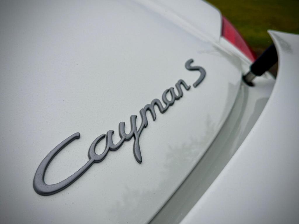 PORSCHE CAYMAN