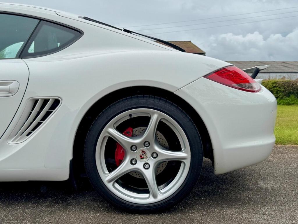 PORSCHE CAYMAN