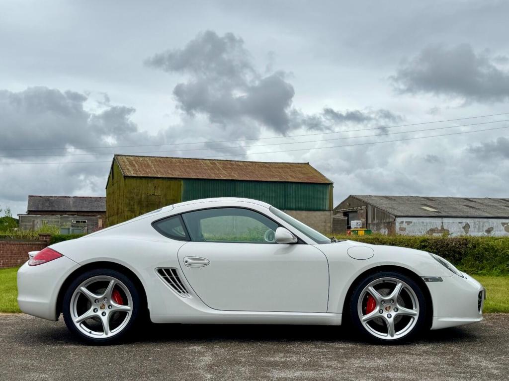 PORSCHE CAYMAN
