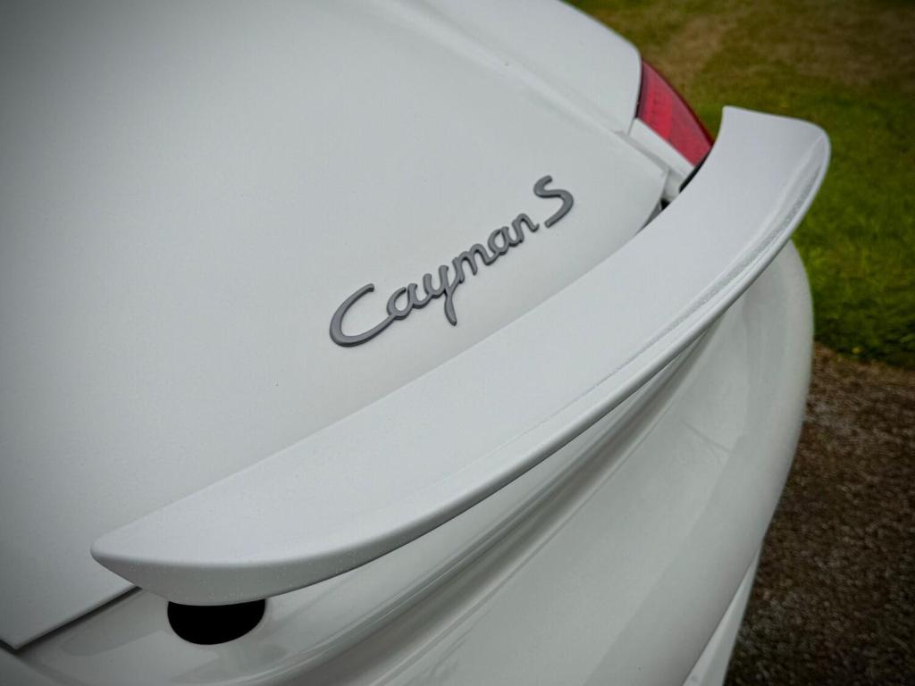 PORSCHE CAYMAN