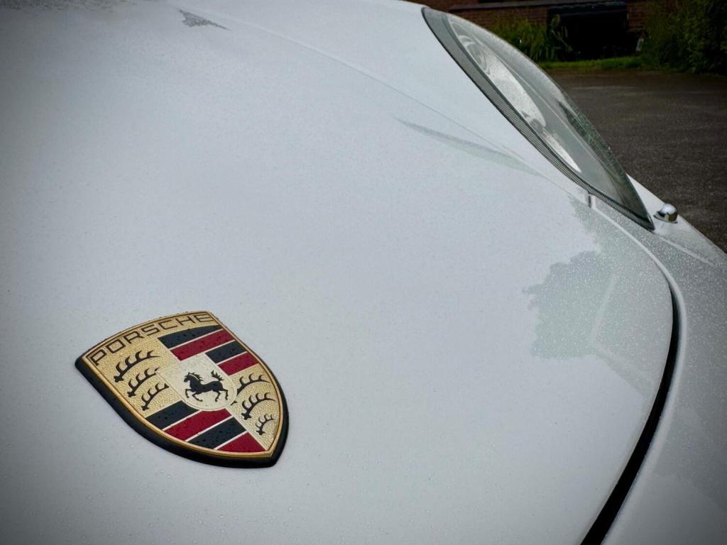 PORSCHE CAYMAN