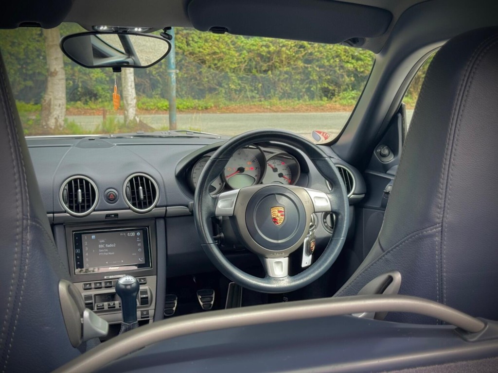 PORSCHE CAYMAN