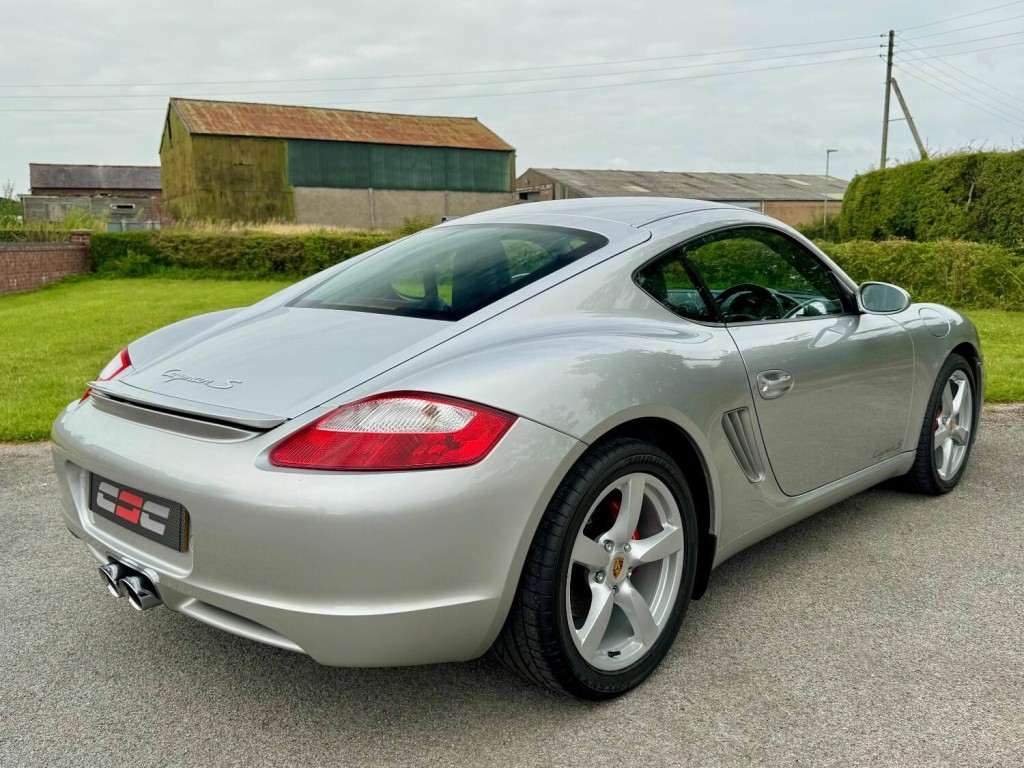 PORSCHE CAYMAN