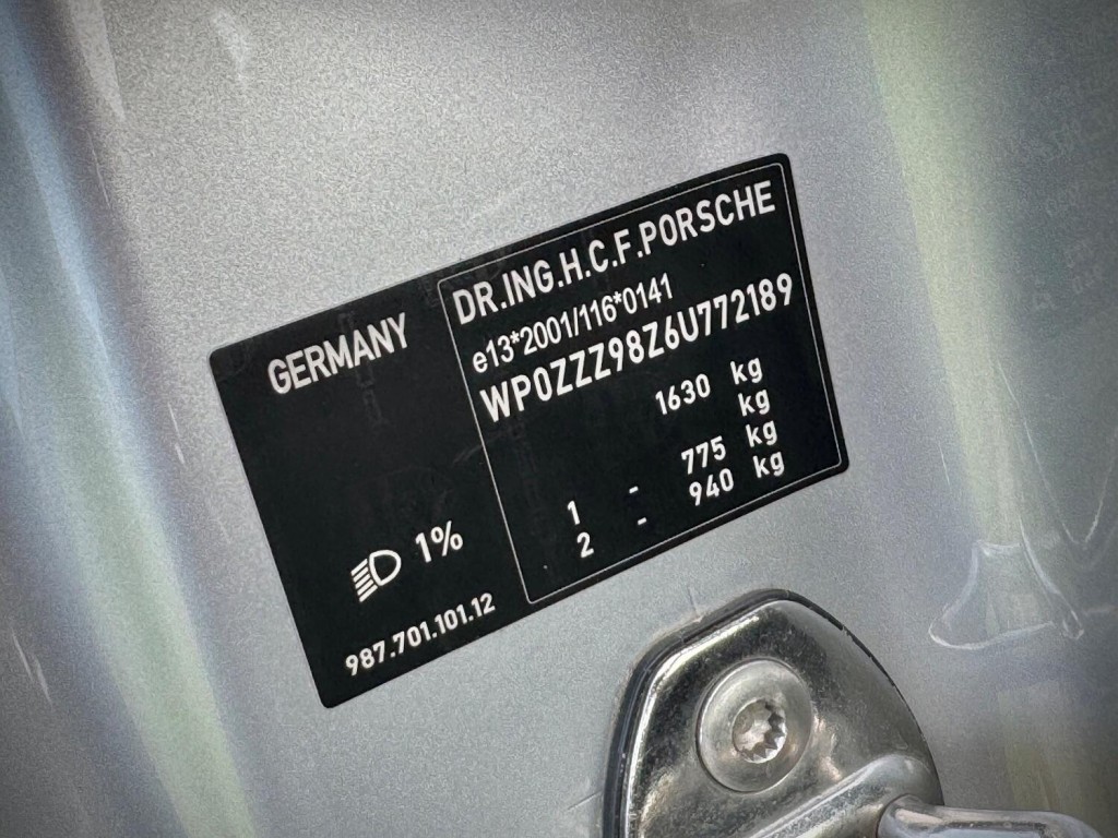 PORSCHE CAYMAN