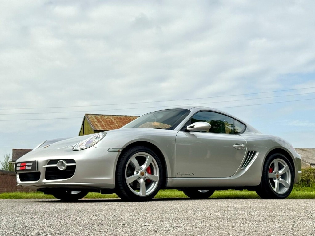 PORSCHE CAYMAN