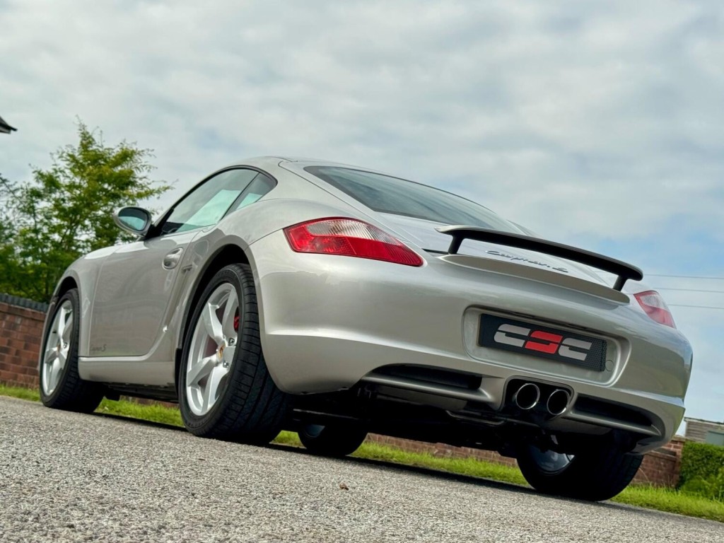 PORSCHE CAYMAN