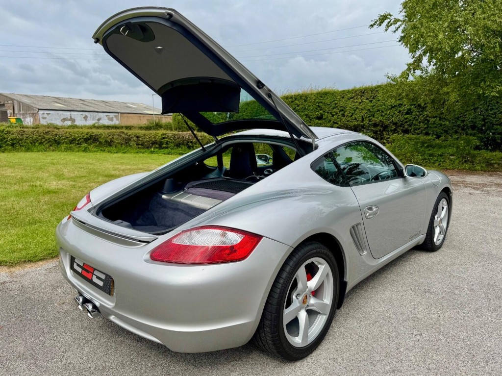 PORSCHE CAYMAN