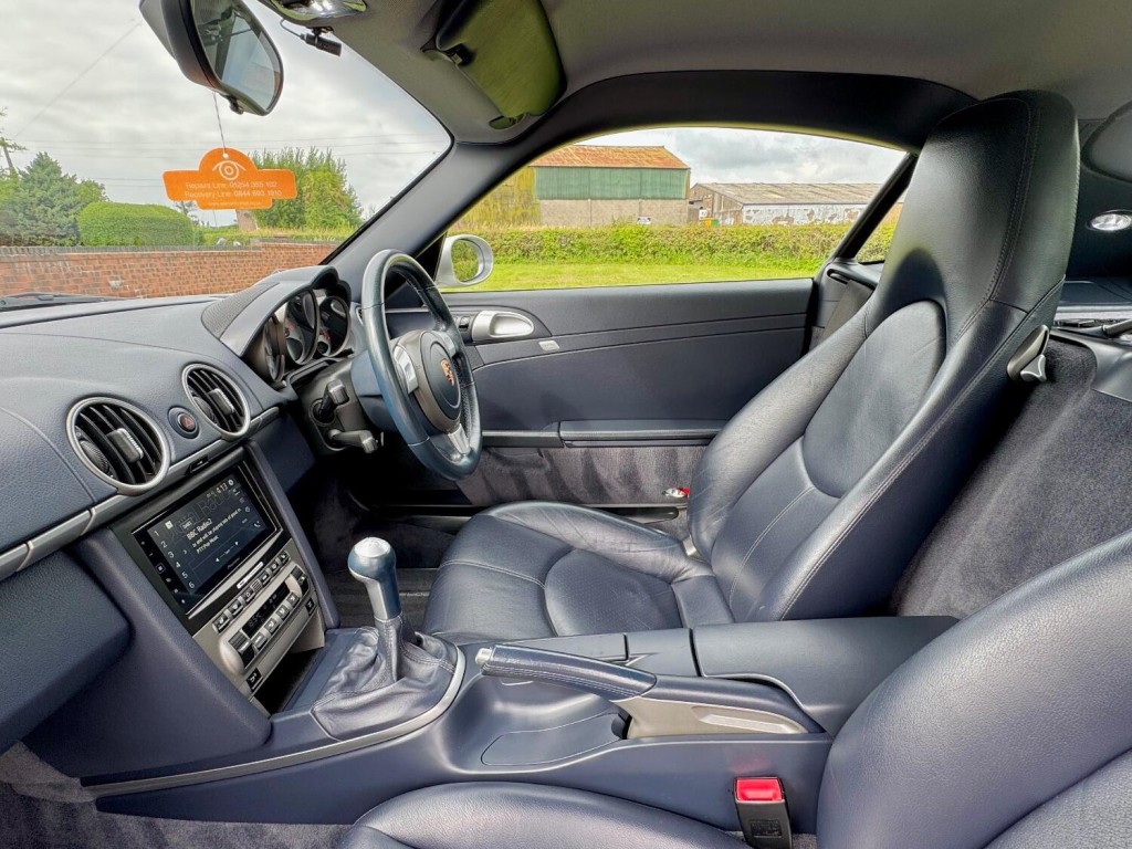 PORSCHE CAYMAN