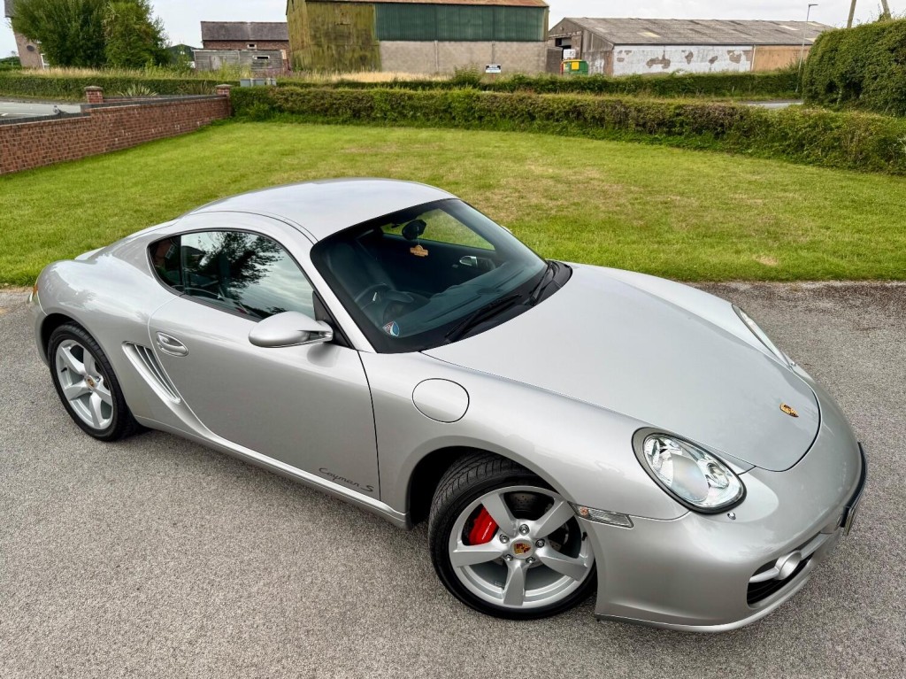 PORSCHE CAYMAN