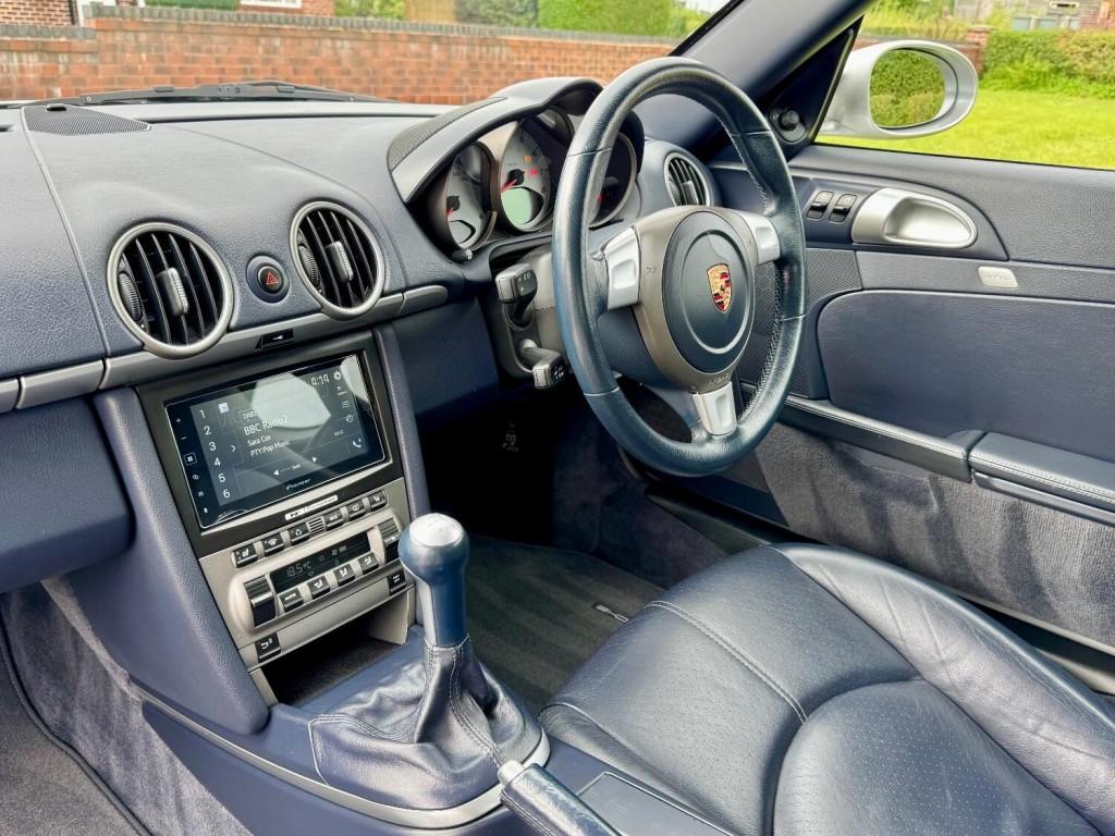 PORSCHE CAYMAN