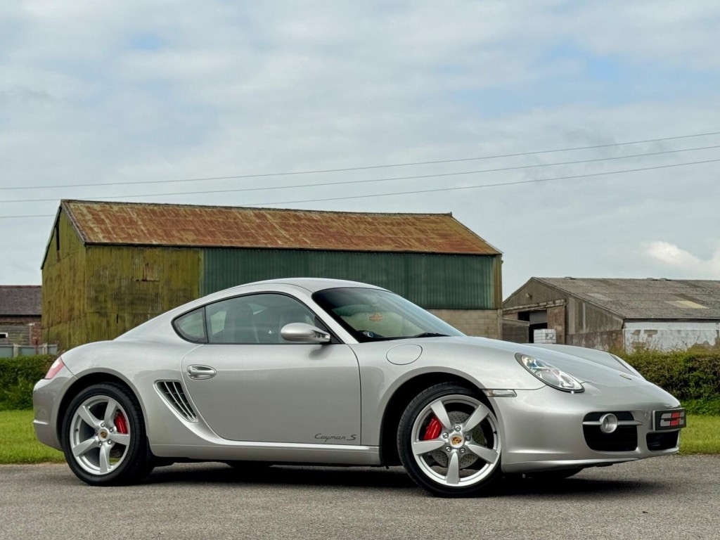 PORSCHE CAYMAN