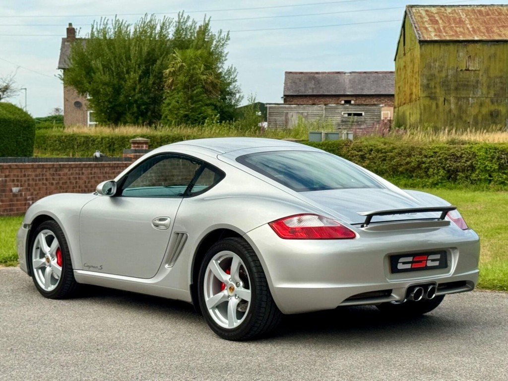 PORSCHE CAYMAN