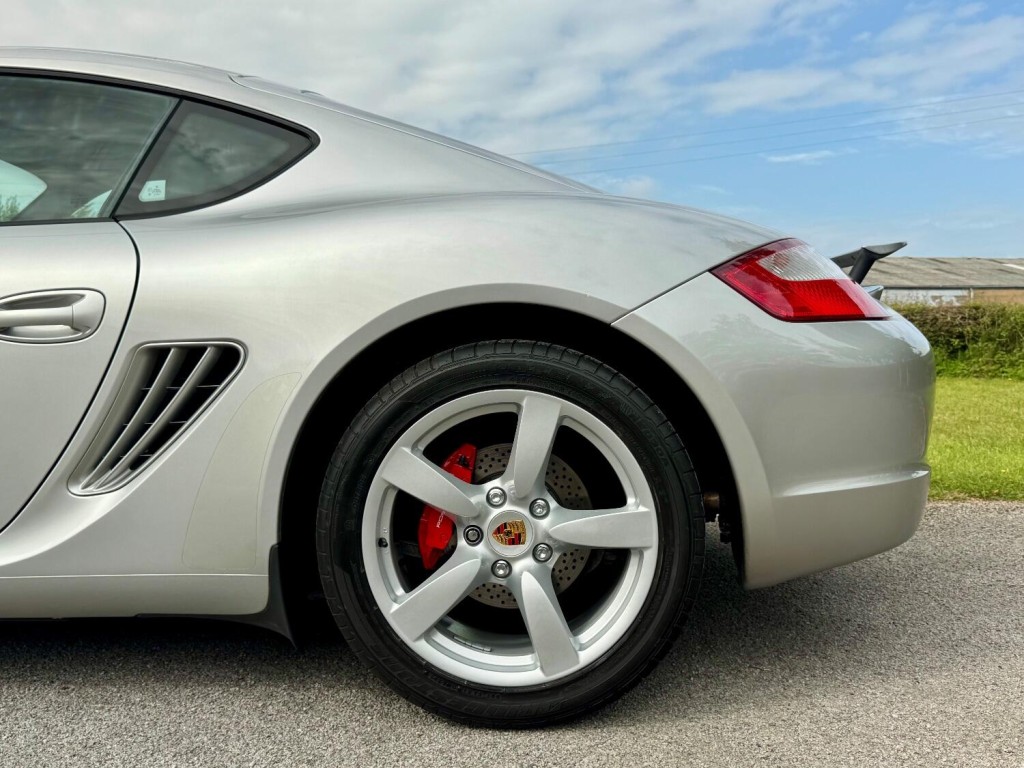 PORSCHE CAYMAN