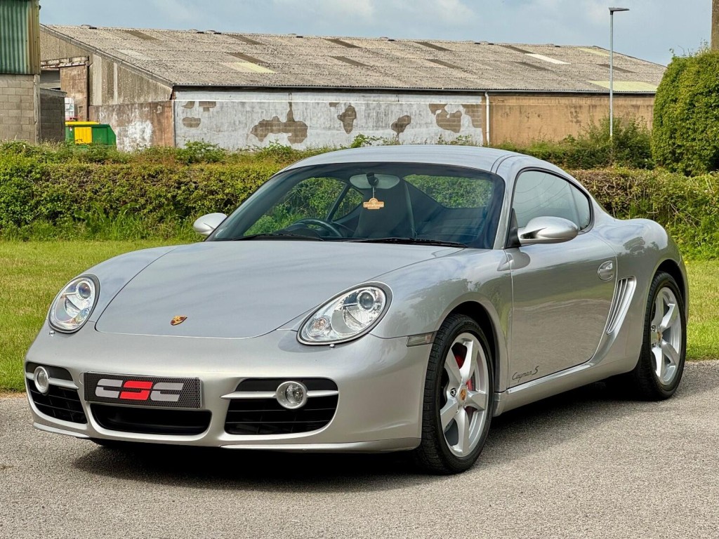 PORSCHE CAYMAN
