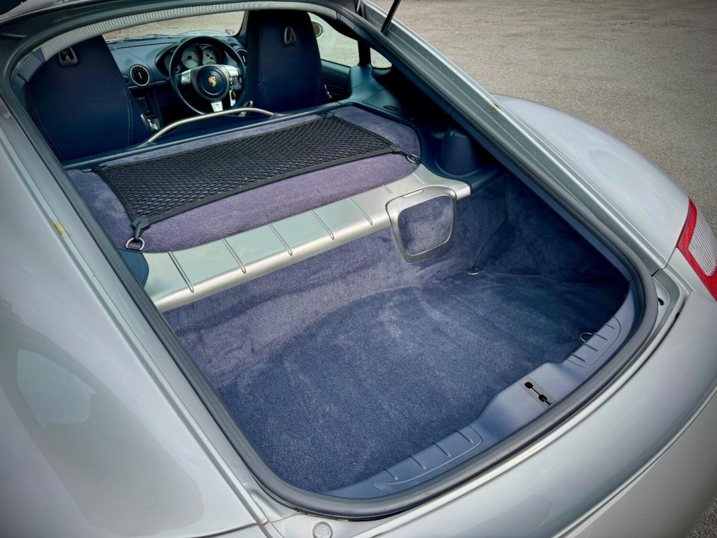 PORSCHE CAYMAN
